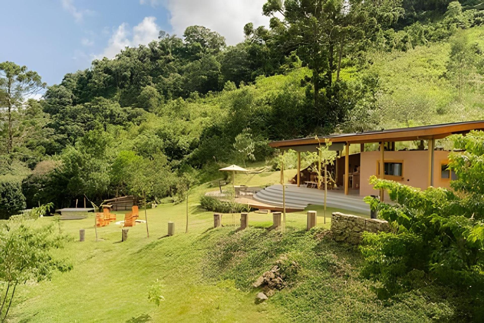 Chales Suites Gorjeios Da Mantiqueira 상벤투 두 사푸카이 외부 사진