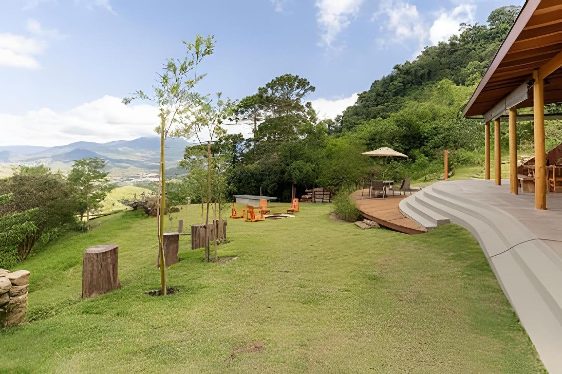 Chales Suites Gorjeios Da Mantiqueira 상벤투 두 사푸카이 외부 사진