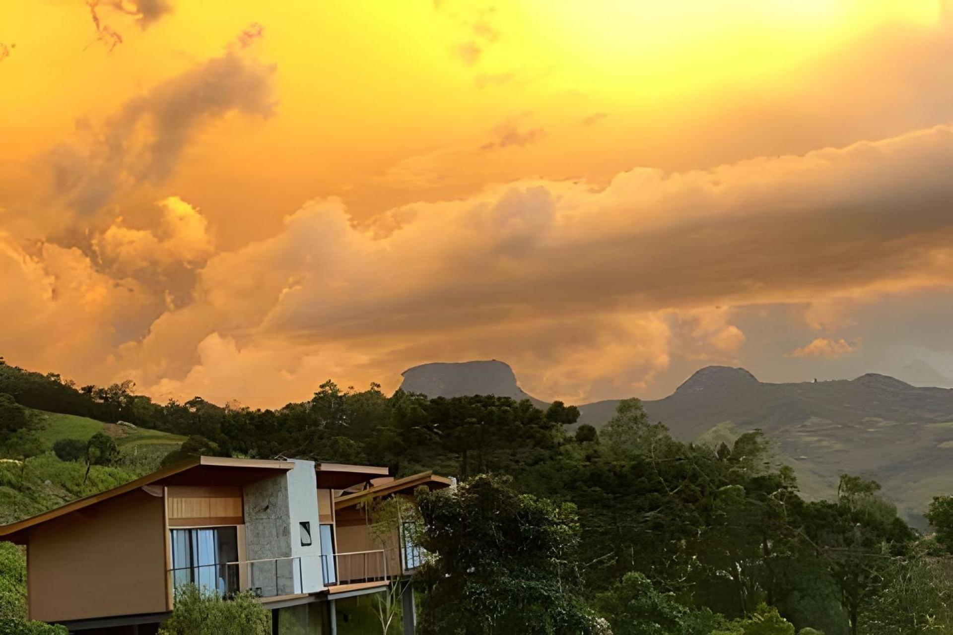Chales Suites Gorjeios Da Mantiqueira 상벤투 두 사푸카이 외부 사진