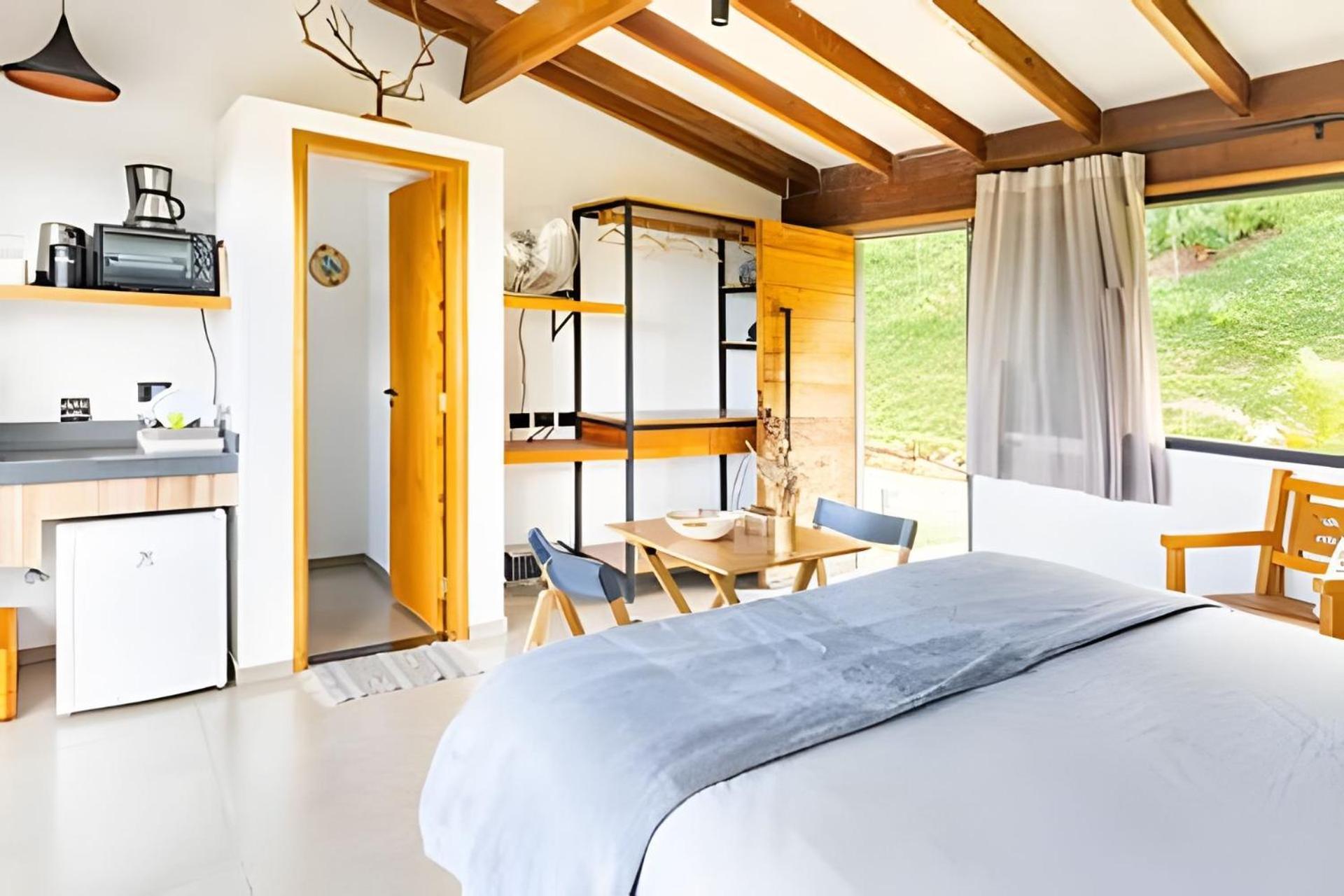 Chales Suites Gorjeios Da Mantiqueira 상벤투 두 사푸카이 외부 사진